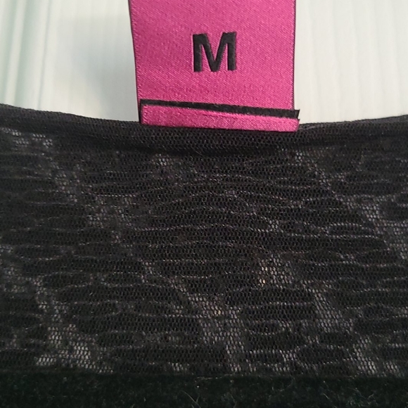 Save the Queen dress size M - Picture 4 of 10